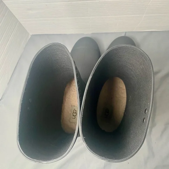 UGG Sienna matte black waterproof rain boots size 8 - Picture 6 of 7
